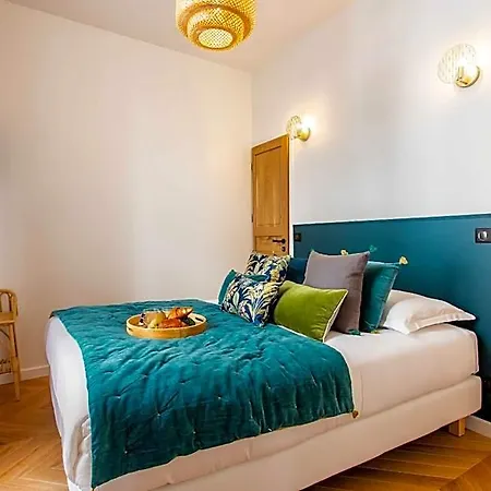 ホテル Magnificent - 2br/6p - Le Marais パリ
