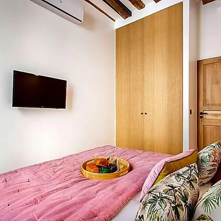 Magnificent - 2br/6p - Le Marais